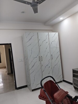 Furnished Amenities in 2 BHK Independent House at RWA Apartments Sector 52, Sector 52 – for Rent