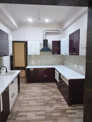 Kitchen in 2 BHK Independent House at RWA Apartments Sector 52, Sector 52 – for Rent