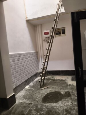 Staircase in 2 BHK Independent House at RWA Apartments Sector 52, Sector 52 – for Rent