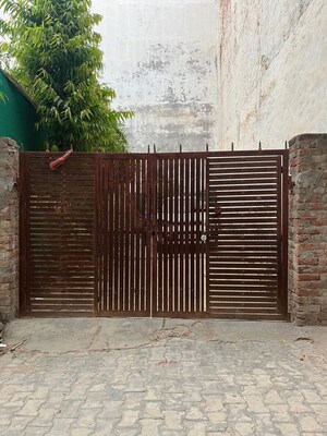  Plot For Sale in Ashok Vihar Phase Iii