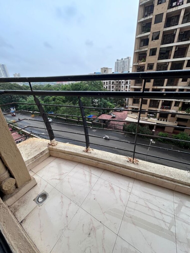 Balcony, k-raheja-raheja-residency 2 Bedroom 938 Sq.Ft. Apartment In Malad East Mumbai 10500269