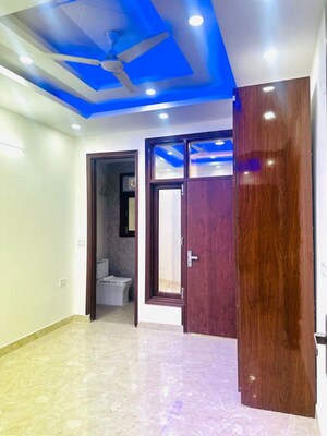 Room in 1 BHK Builder Floor at Saket – for Rent
