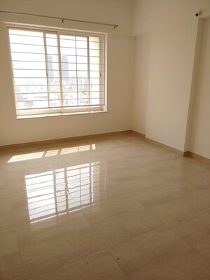 Room in 3 BHK Apartment at Aditya Nisarg Palms, Bavdhan – for Rent
