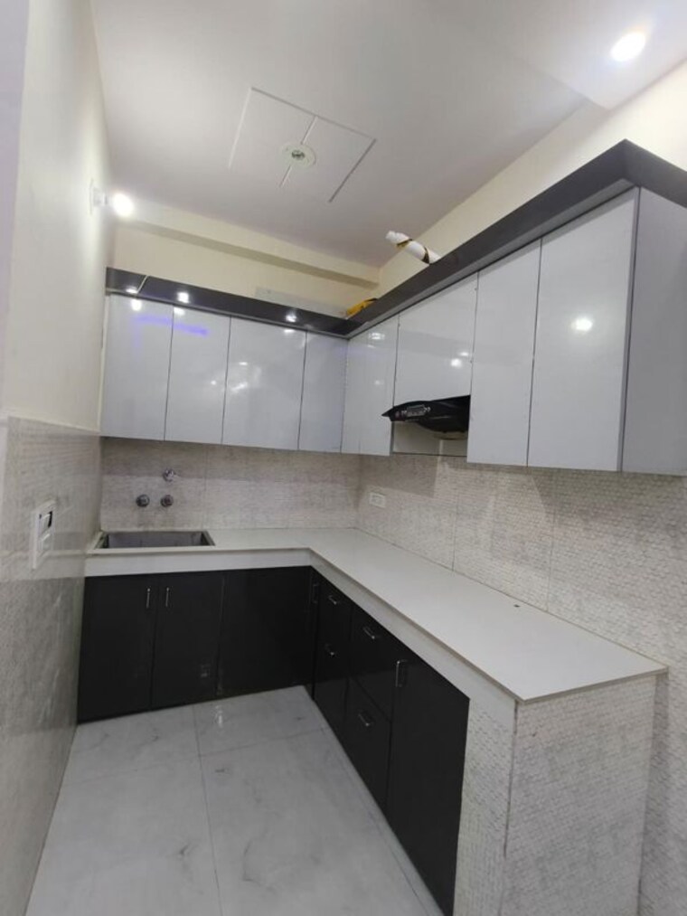 Kitchen, dwarka 2 Bedroom 60 Sq.Yd. Builder Floor In Dwarka Delhi 10500333