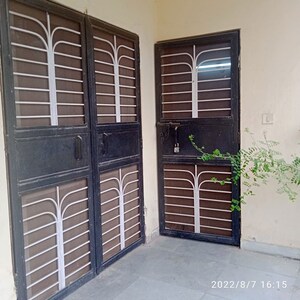 Room in 3 BHK Builder Floor at BPTP Park Elite Floors, Sector 85 – for Sale