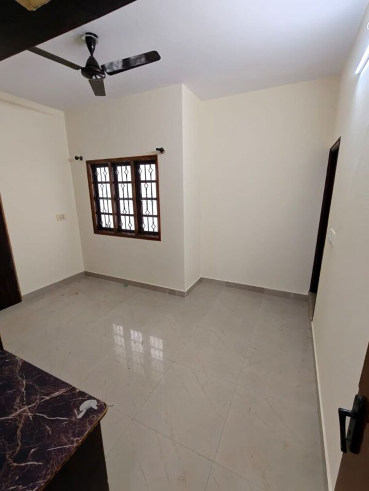 Room, kammanahalli 3.5 Bedroom 1500 Sq.Ft. Builder Floor In Kammanahalli Bangalore 10500386