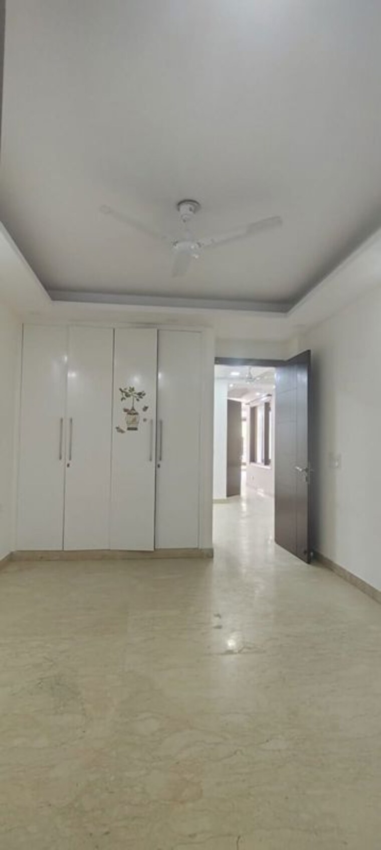 Room, shivalik colony 3 Bedroom 2000 Sq.Ft. Builder Floor In Shivalik Colony Delhi 10500395