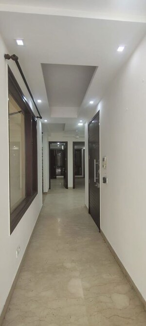 Building Lobby in 3 BHK Builder Floor at Shivalik Colony – for Rent