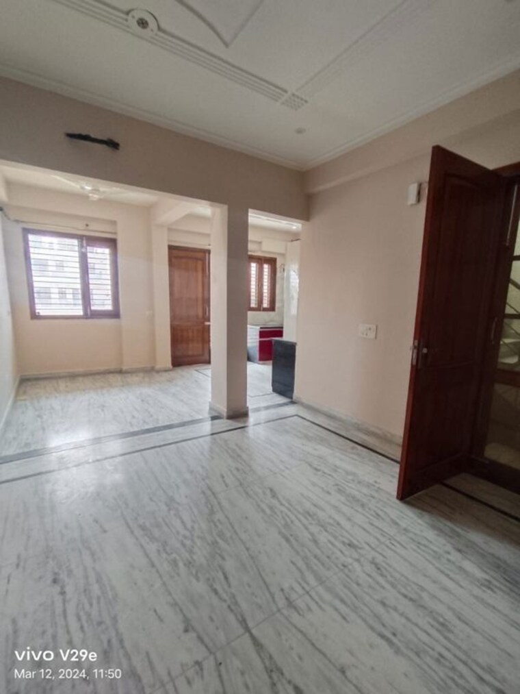 Room, sushant lok iii 3 Bedroom 2200 Sq.Ft. Builder Floor In Sushant Lok Iii Gurgaon 10500399