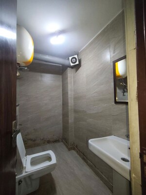 Bathroom in 1 BHK Apartment at Sainik Farm – for Rent