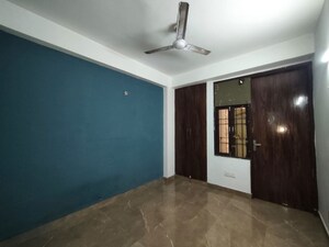 Room in 1 BHK Apartment at Sainik Farm – for Rent