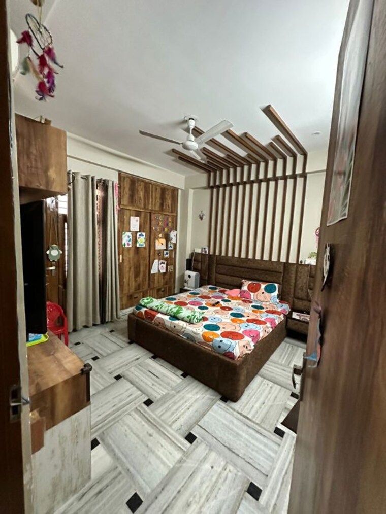 Bedroom, sushant lok iii 3 Bedroom 2200 Sq.Ft. Builder Floor In Sushant Lok Iii Gurgaon 10500416