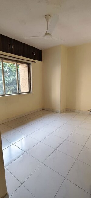Room in 2 BHK Apartment at Vedant Complex CHS, Samata Nagar – for Rent