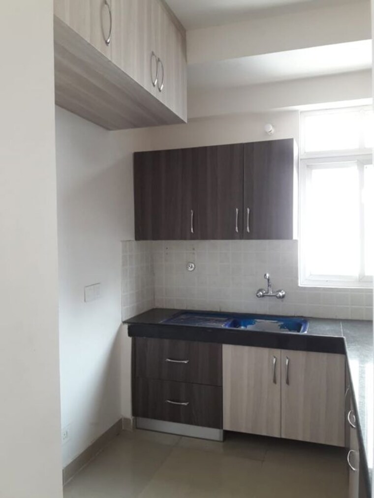 Kitchen, ramprastha-city-the-atrium 3 Bedroom 2500 Sq.Ft. Apartment In Sector 37d Gurgaon 10500457