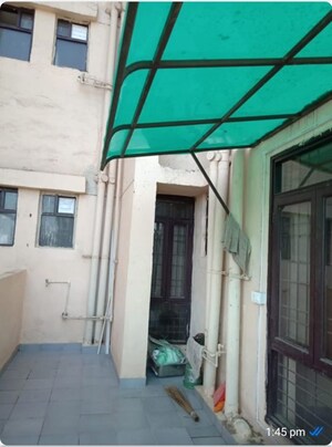 Staircase in 2 BHK Apartment at Apex Our Homes, Sector 37c – for Rent
