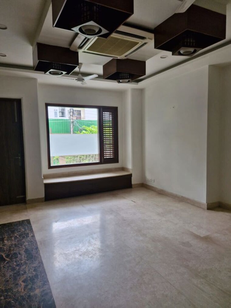 Room, dlf phase ii 4 Bedroom 2245 Sq.Ft. Builder Floor In Dlf Phase ii Gurgaon 10500474