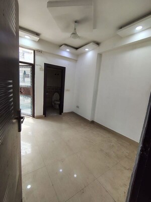 Room in 2 BHK Builder Floor at AJS Heights, Indrapuram – for Rent