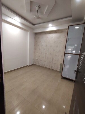 Room in 2 BHK Builder Floor at AJS Heights, Indrapuram – for Rent