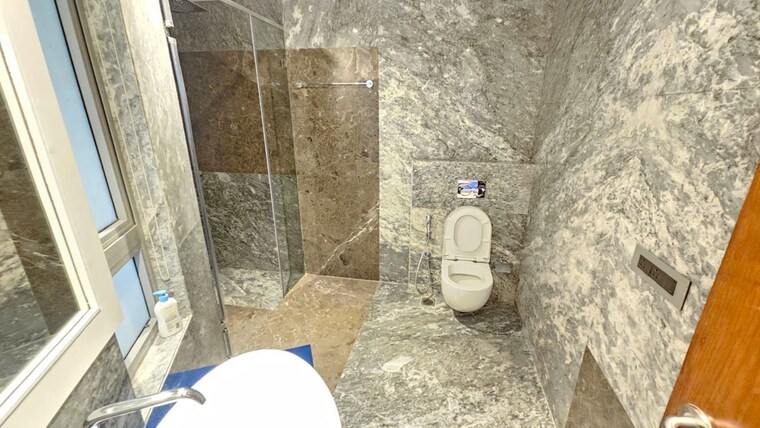 Bathroom, phoenix-kessaku 3 Bedroom 2500 Sq.Ft. Apartment In Rajaji Nagar Bangalore 10500501