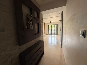 Room in 2 BHK Apartment at Chandivali – for Rent