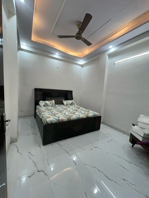 Bedroom in 3 BHK Builder Floor at Aman Plaza, Shakti Khand iv – for Rent