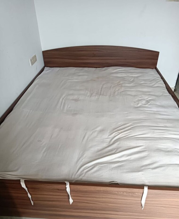 Bedroom, lodha-amara-tower-24-and-25 2 Bedroom 500 Sq.Ft. Apartment In Kolshet Road Thane 10500541