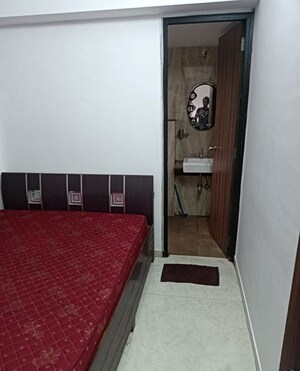 Room in 2 BHK Apartment at Lodha Amara Tower 24 And 25, Kolshet Road – for Rent