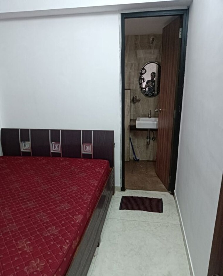 Room, lodha-amara-tower-24-and-25 2 Bedroom 500 Sq.Ft. Apartment In Kolshet Road Thane 10500541
