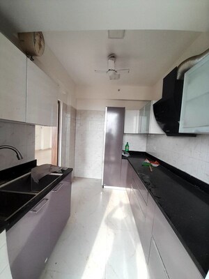 Kitchen in 3.5 BHK Apartment at Bestech Park View Sanskruti, Sector 92 – for Sale