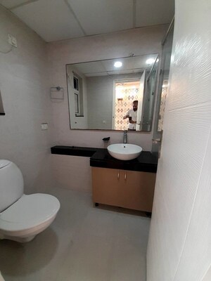 Bathroom in 3.5 BHK Apartment at Bestech Park View Sanskruti, Sector 92 – for Sale
