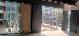 Furnished Amenities in  Showroom at Atria Millennium Mall, Worli – for Rent