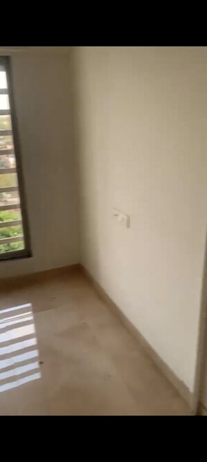 Room in 1 BHK Apartment at Vardan CHS Chembur, Chembur – for Rent