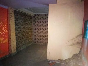 Room in  Apartment at Shalimar Garden – for Sale