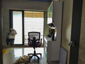 Room in  Apartment at Borivali West – for Sale