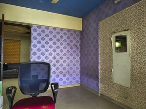 Room in  Apartment at Borivali West – for Sale