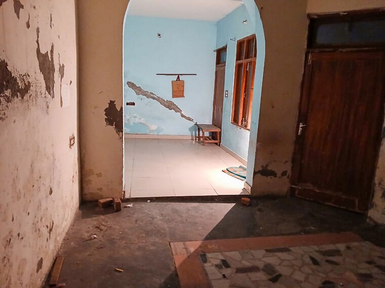 Living Room, majitha road  112 Sq.Yd. Independent House In Majitha Road Amritsar 10500610