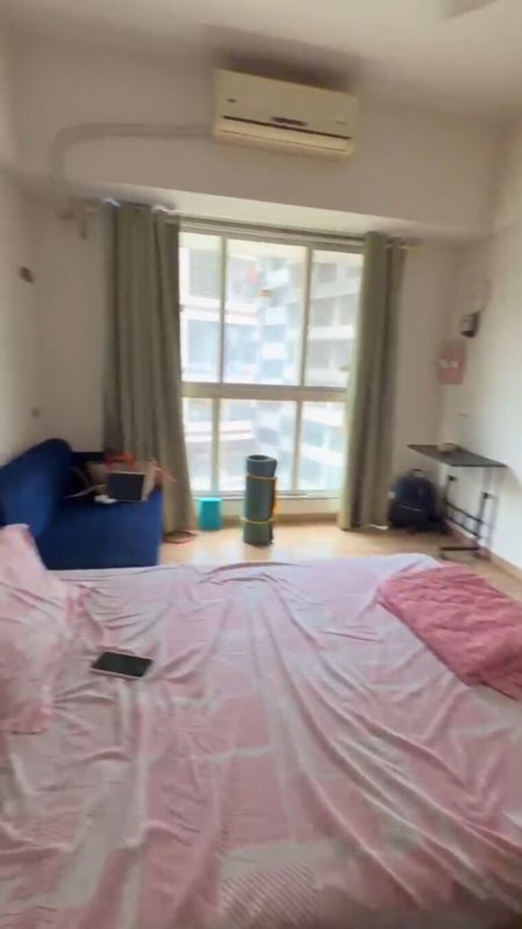 Bathroom, nisarg-chs-chembur 3 Bedroom 1000 Sq.Ft. Apartment In Chembur Mumbai 10500587