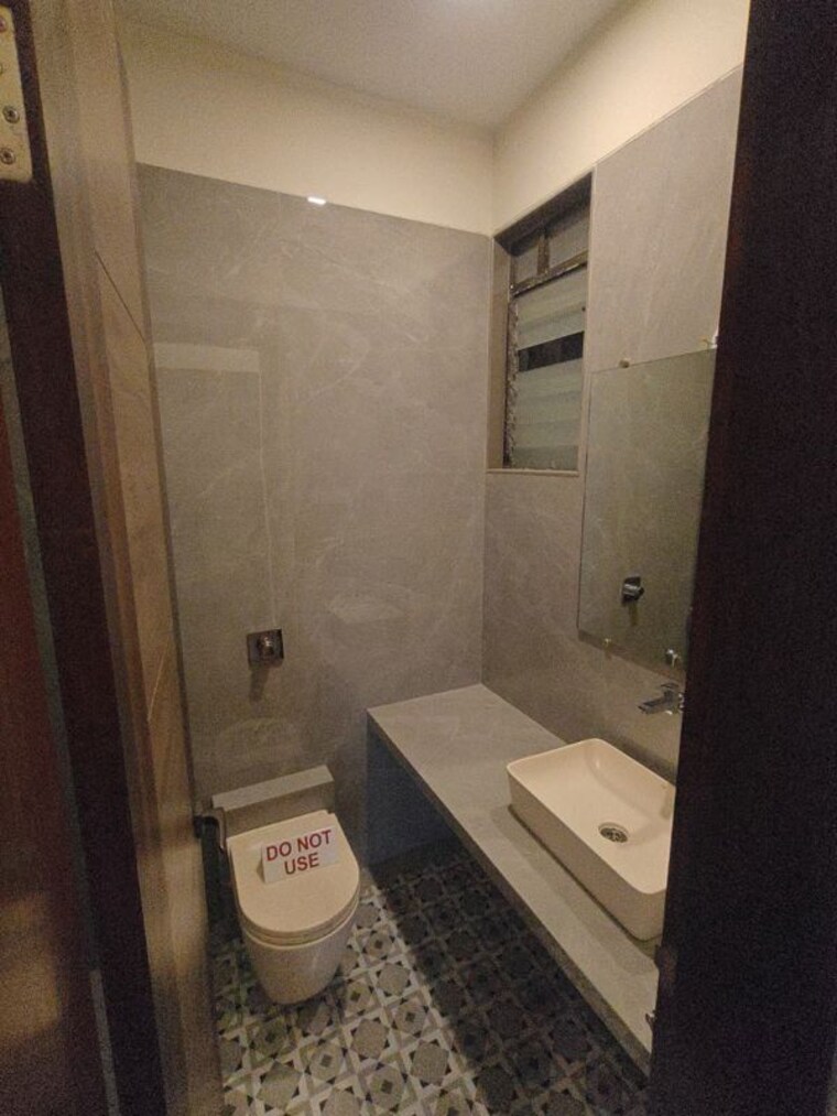 Bathroom, paradise-sai-world-empire 2 Bedroom 875 Sq.Ft. Apartment In Kharghar Navi Mumbai 10500674