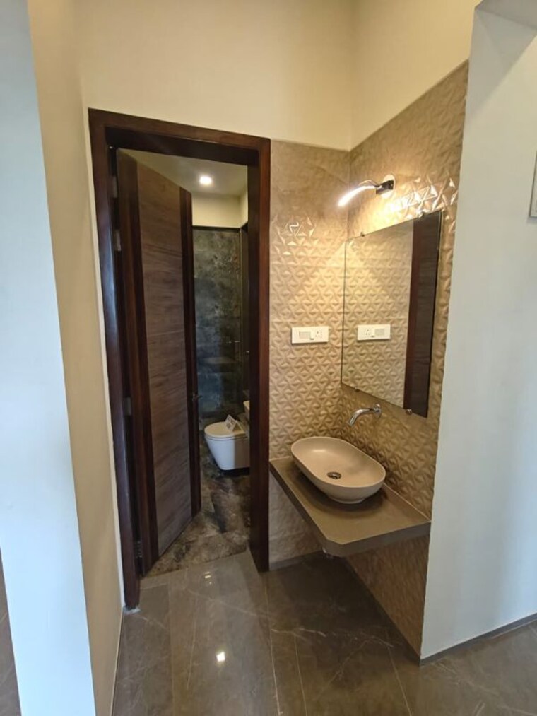 Bathroom, paradise-sai-world-empire 2 Bedroom 875 Sq.Ft. Apartment In Kharghar Navi Mumbai 10500692