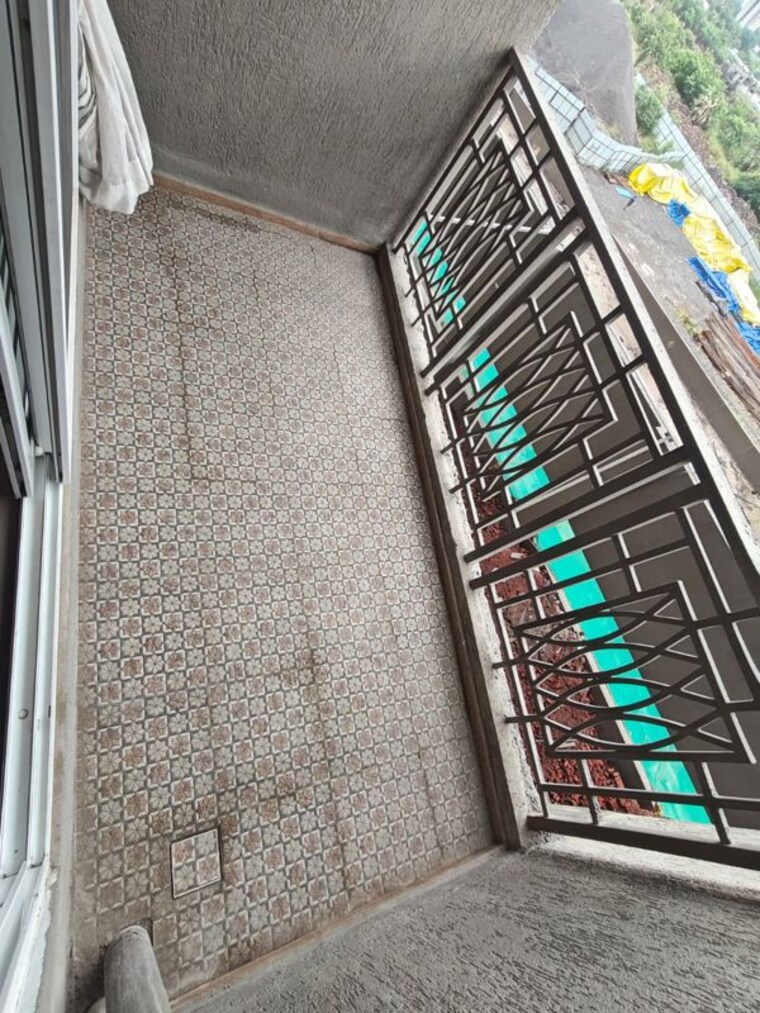 Balcony, paradise-sai-world-empire 2 Bedroom 875 Sq.Ft. Apartment In Kharghar Navi Mumbai 10500692