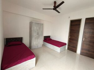 Bedroom in  Pg at Airoli – for Rent