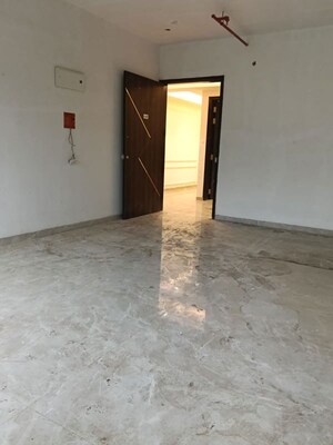 Room in  Office Space at Naupada – for Rent