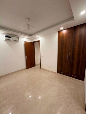 Room in 3 BHK Builder Floor at East Of Kailash – for Rent