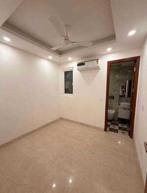 Room in 3 BHK Builder Floor at East Of Kailash – for Rent