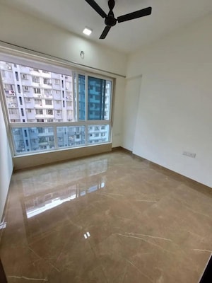 Room in 2 BHK Apartment at Upper East 97, Malad East – for Rent