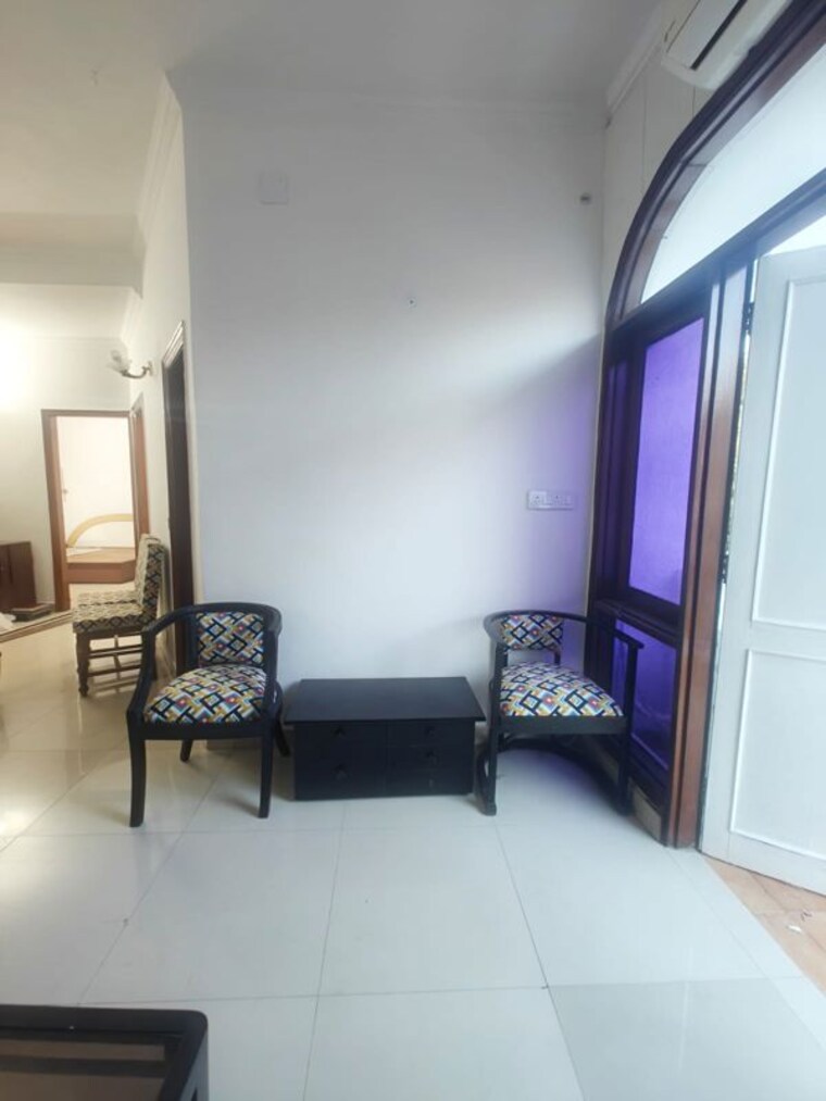 Living Room, greater kailash ii 2 Bedroom 200 Sq.Yd. Builder Floor In Greater Kailash ii Delhi 10500819