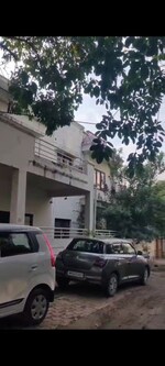 3.5 BHK +  2425 Sq.Ft. Villa in Arera Colony