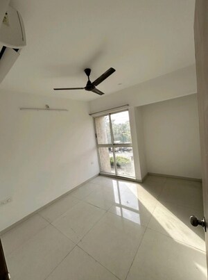 Room in 2 BHK Apartment at Lodha Upper Thane, Anjur – for Rent