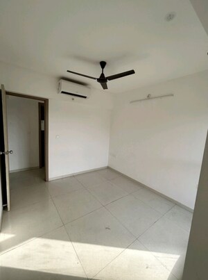 Room in 2 BHK Apartment at Lodha Upper Thane, Anjur – for Rent