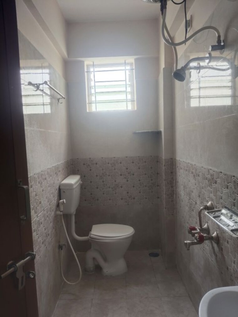 Bathroom, ypr-residency 1 Bedroom 600 Sq.Ft. Apartment In Yemalur Bangalore 10500891